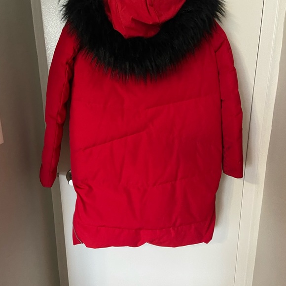 DKNY winter coat - Cherry 🍒 Red Women’s Small - Picture 5 of 9